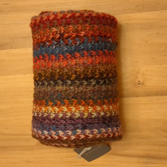 Sundance Here to Eternity Scarf (by Pistil) - Picture 4 of 5